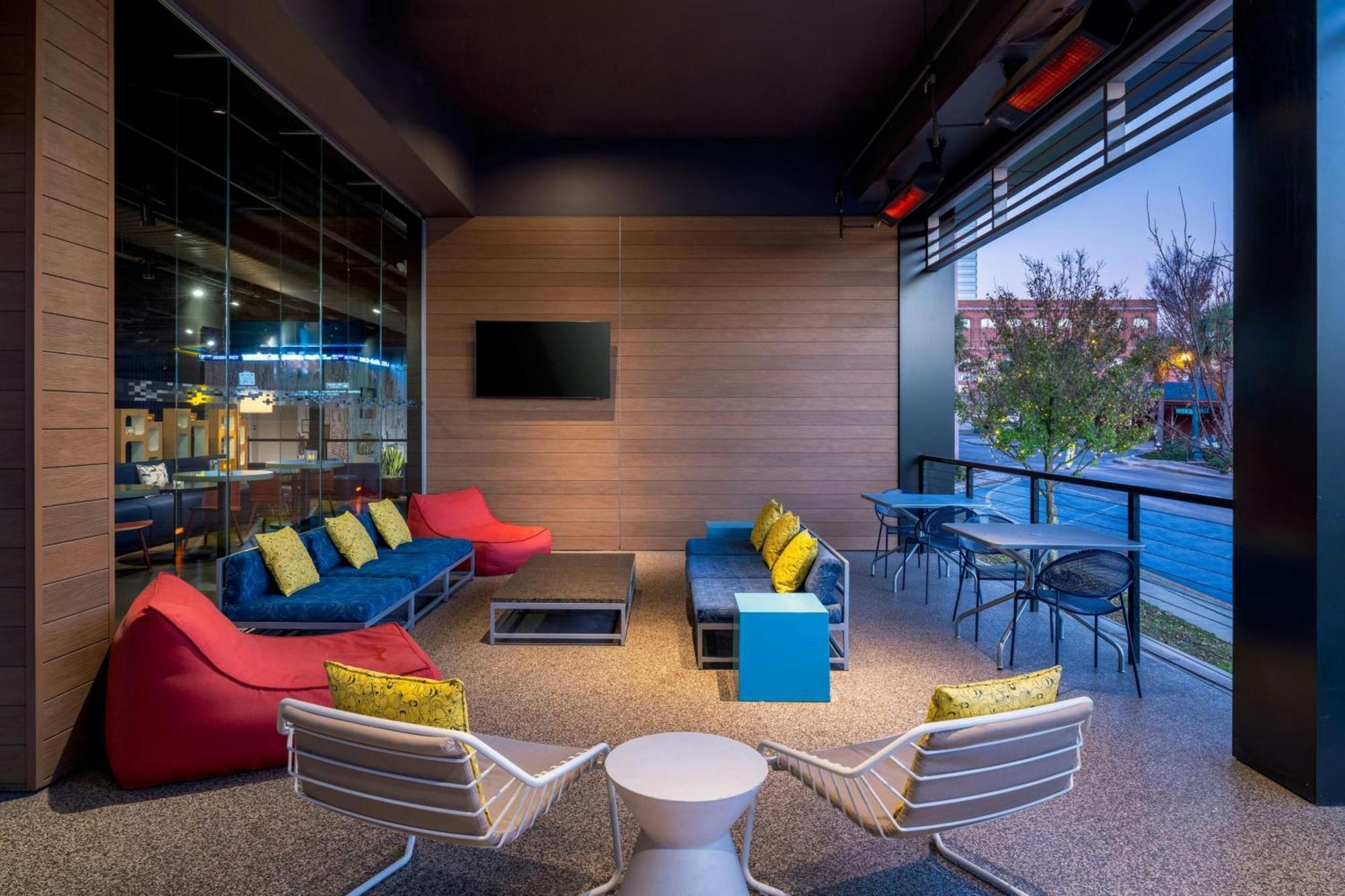 Aloft Columbia Downtown Hotel Exterior foto
